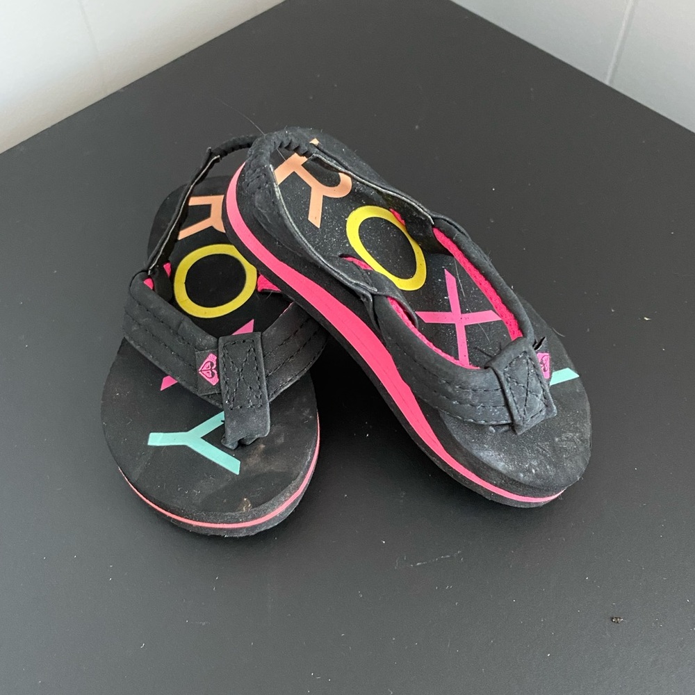 ROXY toddler sandals